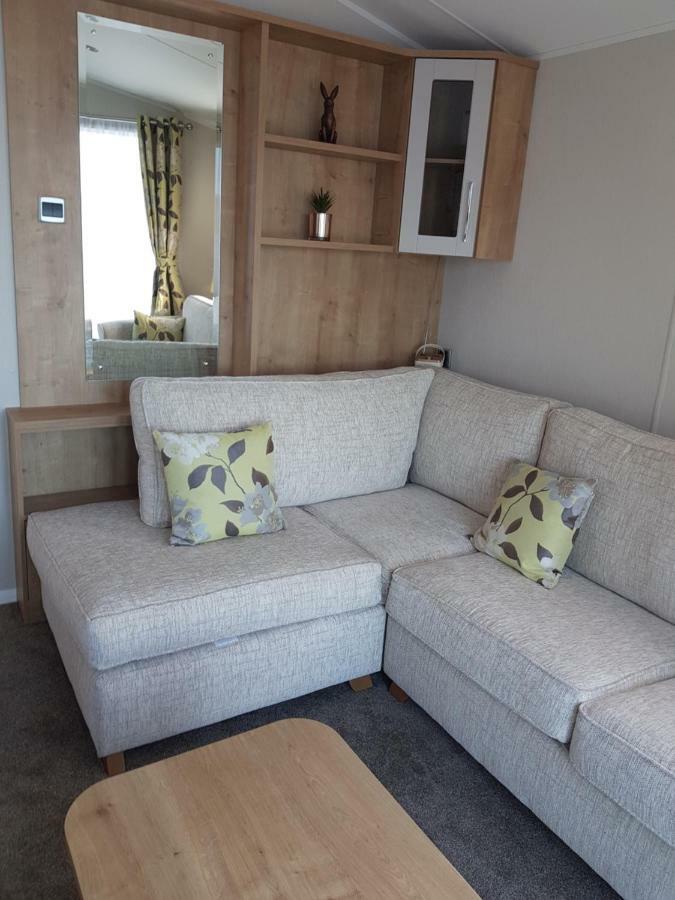 Dees Hot Tub Breaks At Tattershall Lakes Jet Ski 4 Exterior foto